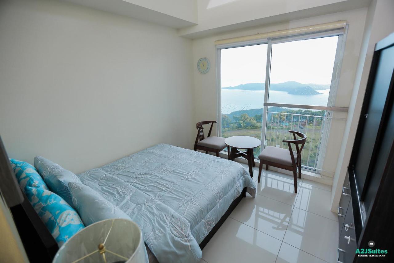 A2Jsuites Bedroom Taal View Luxury Smart Home Suite Near Skyranch Тагайтай Экстерьер фото